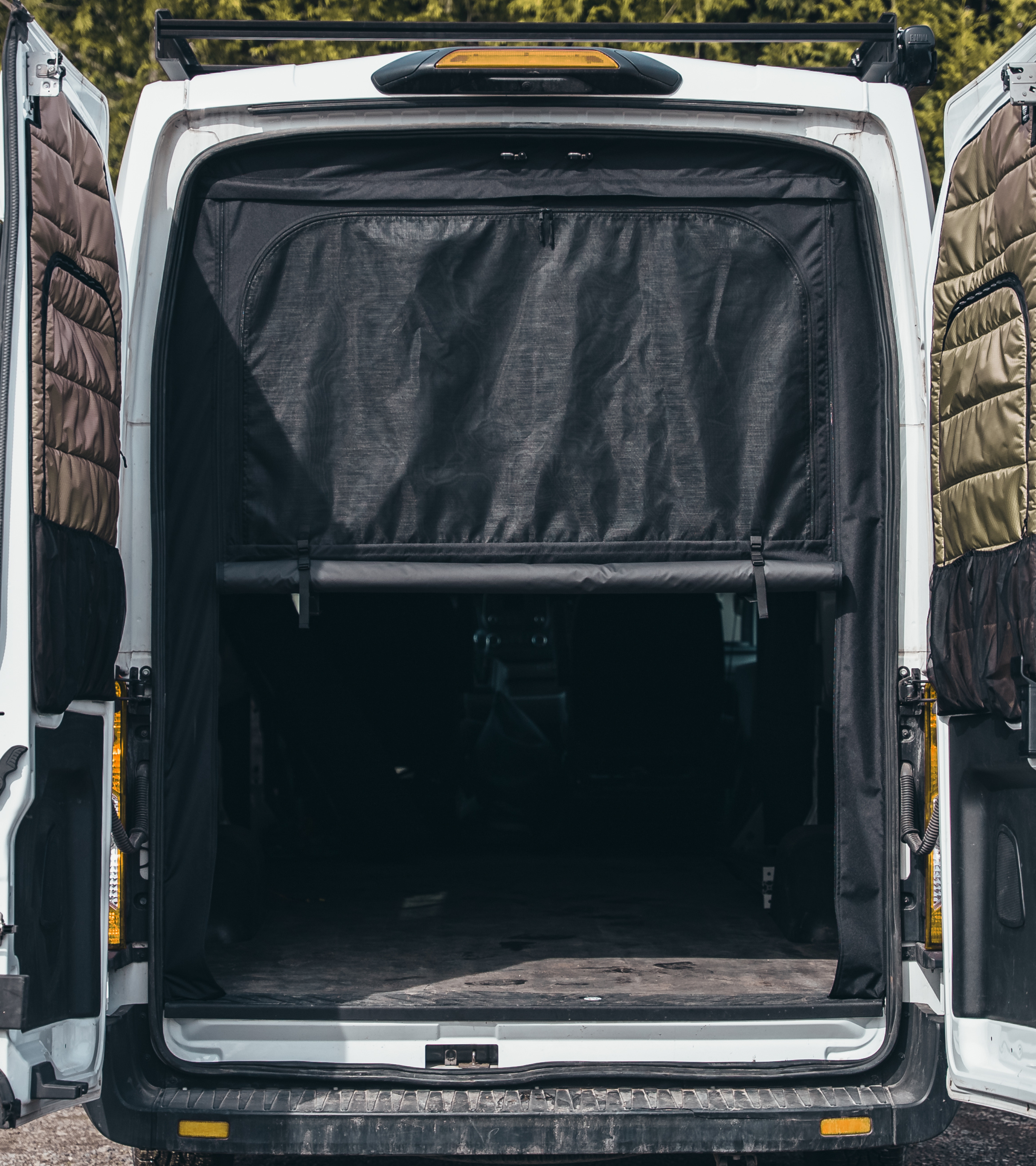 Transit rear door screen (Medium roof)