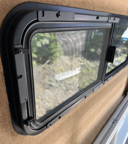 Universal side windows